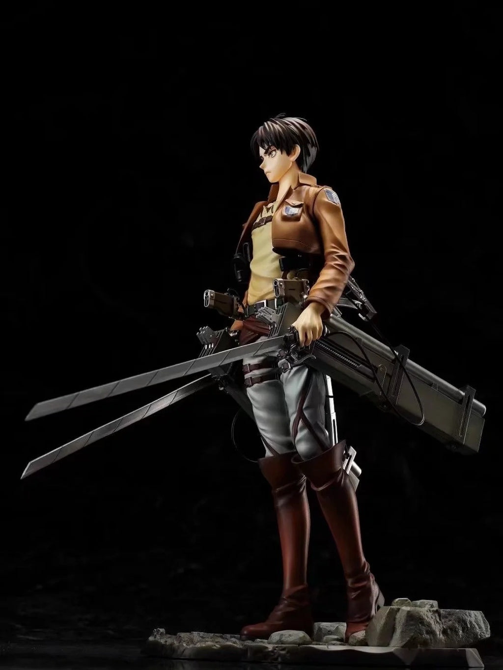 Levi & Eren: Blades of Humanity – Attack on Titan