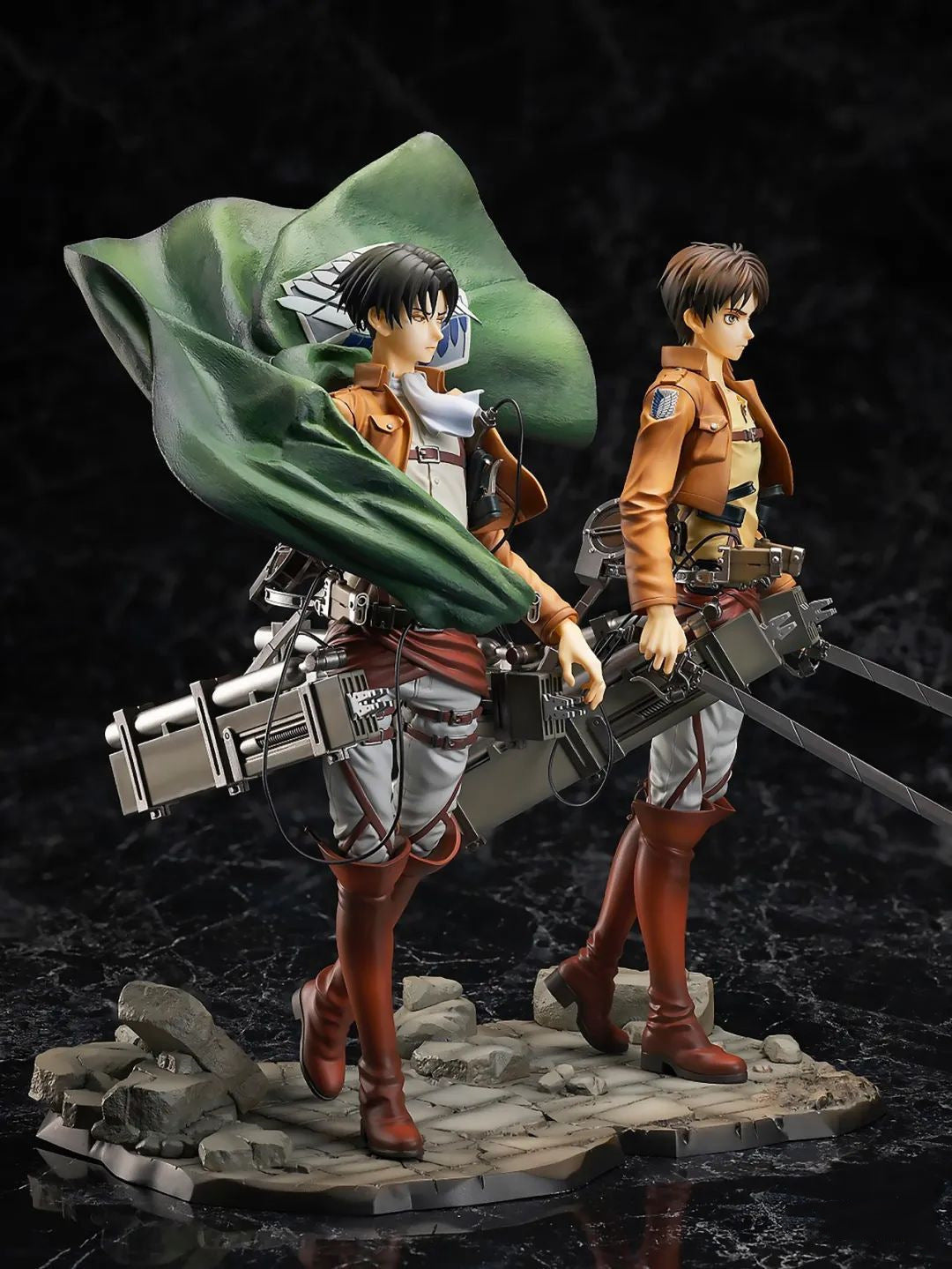 Levi & Eren: Blades of Humanity – Attack on Titan