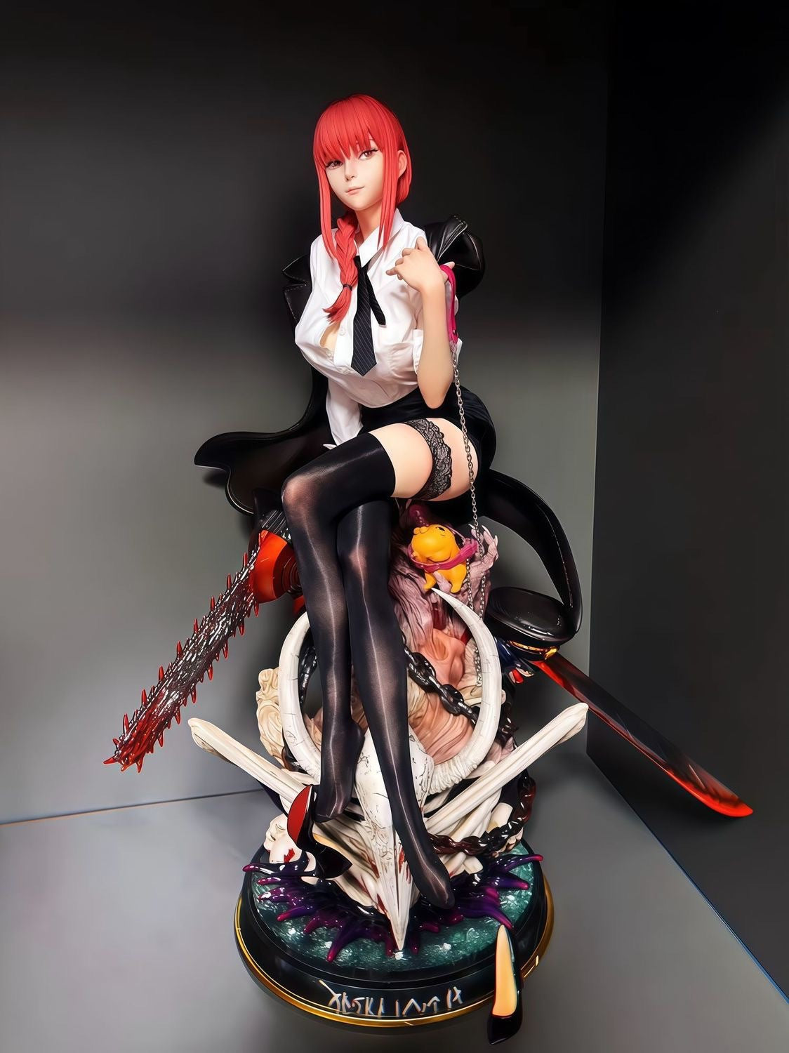 The Control Devil - Makima 1/6th Diorama | Chainsaw Man