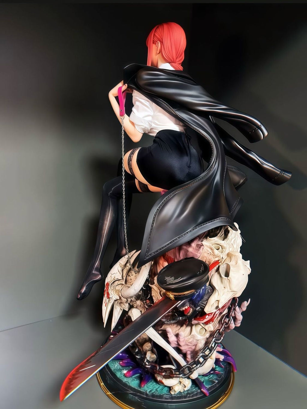 The Control Devil - Makima 1/6th Diorama [50Cm] | Chainsaw Man