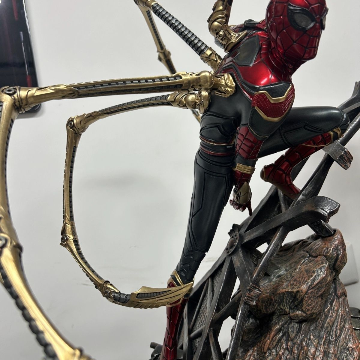 Spider Man - Infinity War (1/4th Scale) | Marvel Cinematic Universe