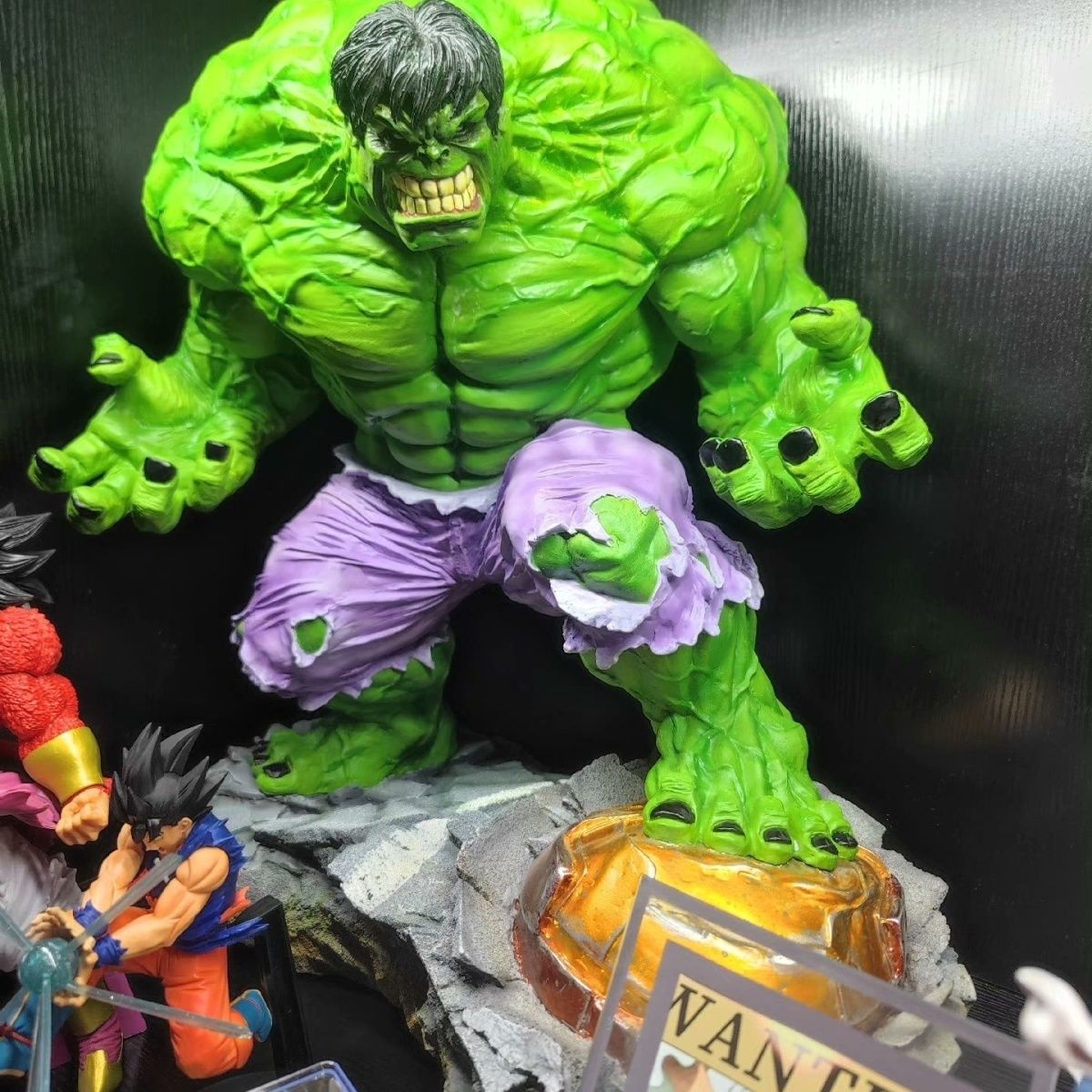 Mike Deodatos Worldbreaker Hulk (1/4th Scale)| Kawaii Katta Resin Collection | Marvel Comics