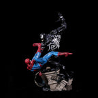 Ultimate Spiderman Vs Venom Statue (55Cm) | Marvel Comics