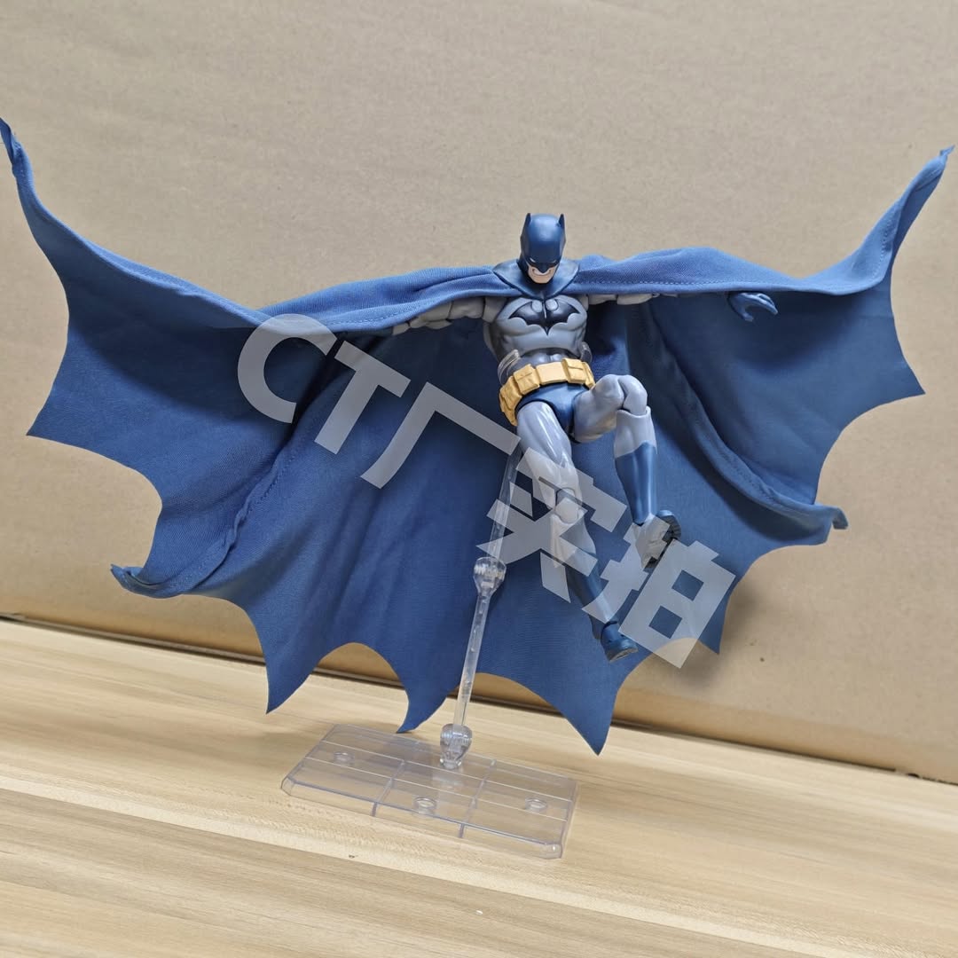 (Nov Release) CT Toys
No.l05 Hush Batman
Blue Ver. Action Figure