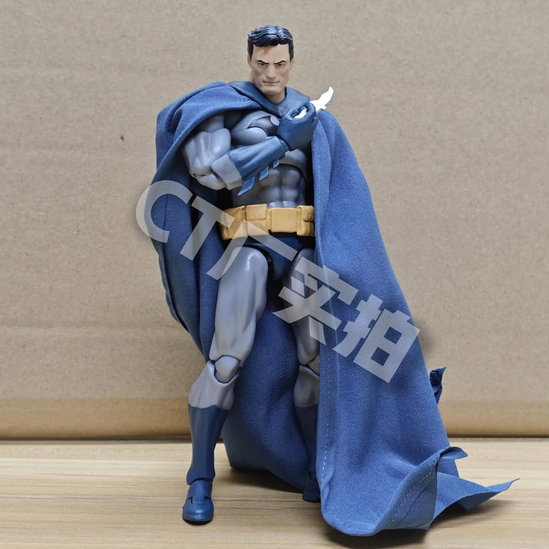 (Nov Release) CT Toys
No.l05 Hush Batman
Blue Ver. Action Figure